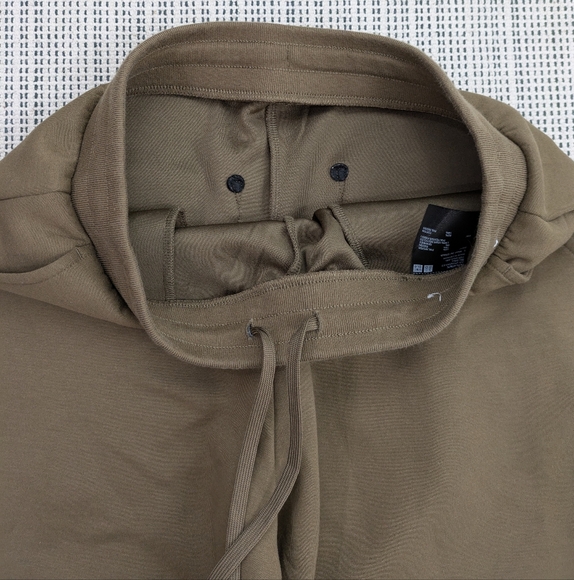 Uniqlo DRY Wide Sweatpants - Picture 5 of 10